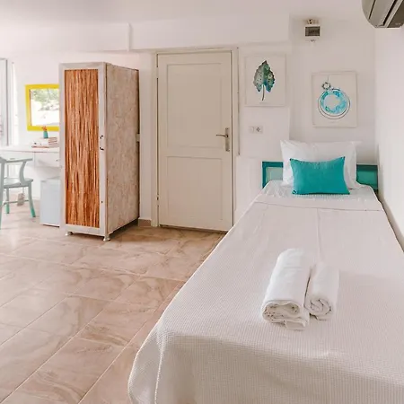Oda ve Kahvaltı Kuytu Terrace Kaş