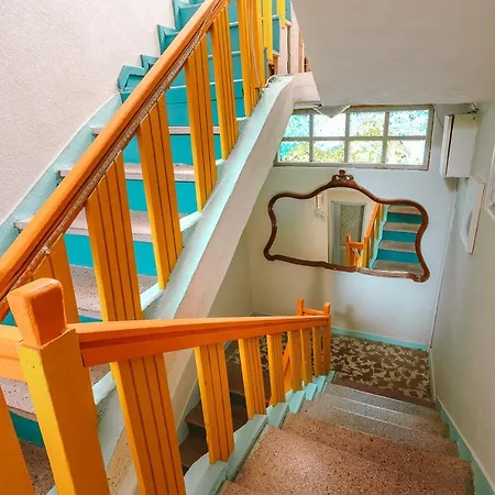 Kuytu Terrace Bed and Breakfast 5*