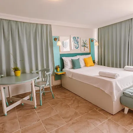 Bed and Breakfast Kuytu Terrace 5*