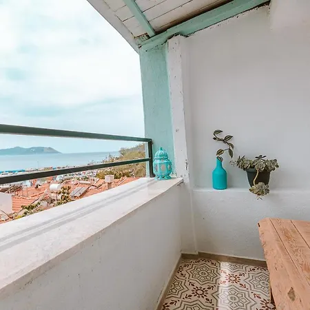 Kuytu Terrace Bed and Breakfast