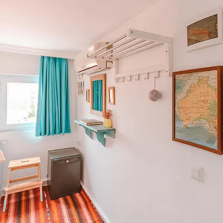 Kuytu Terrace Bed and Breakfast