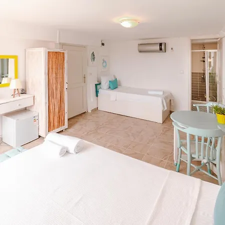 Bed and Breakfast Kuytu Terrace